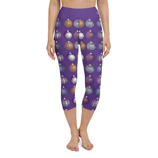 Stylish Ornamental Splendor Yoga Capri Leggings