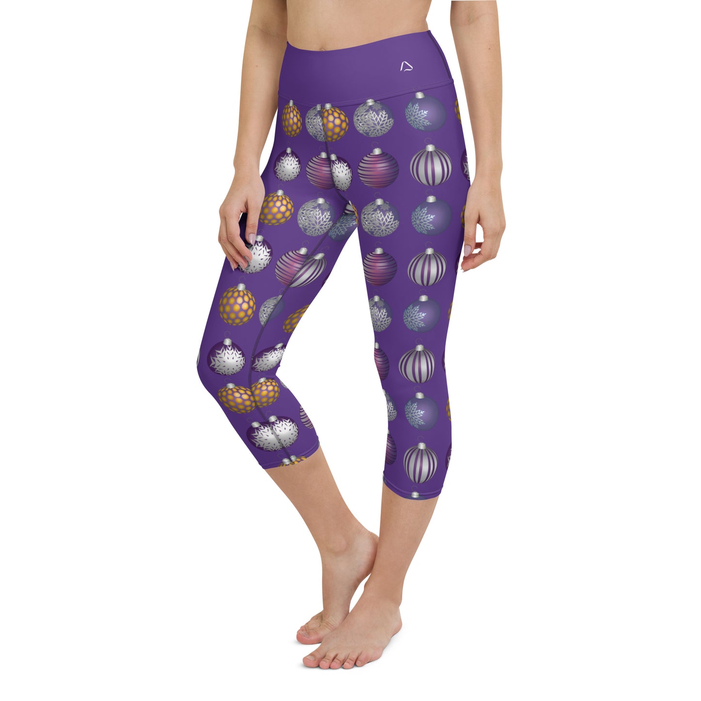 Stylish Ornamental Splendor Yoga Capri Leggings